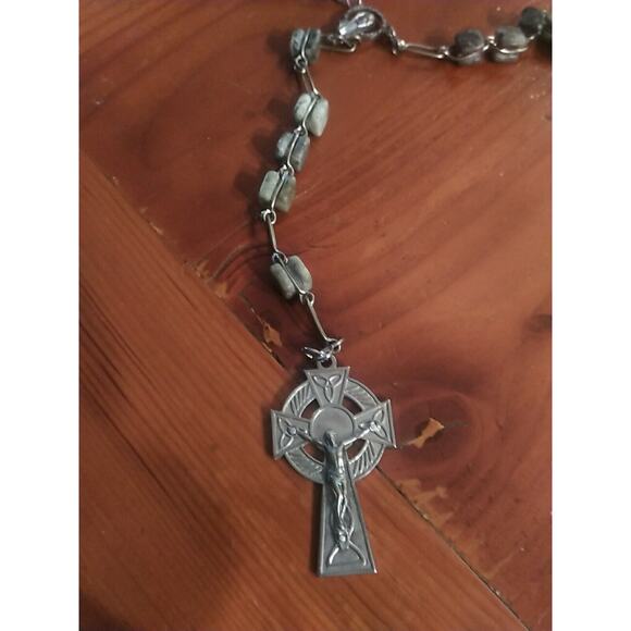 Catholic Rosary Irish Connemara Marble Cube Beads Celtic Cross Vintage Vtg - Picture 4 of 9